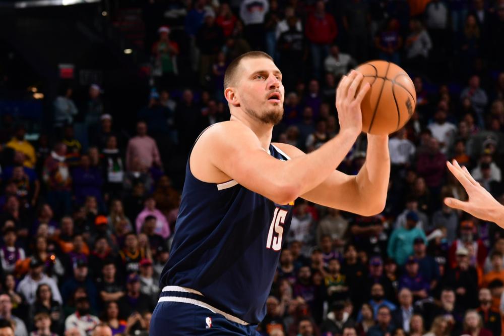 也展示了他 也展示了他