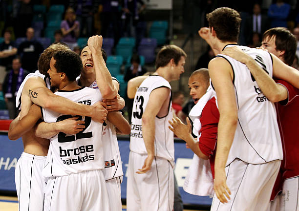 篮板决定上 篮板决定上