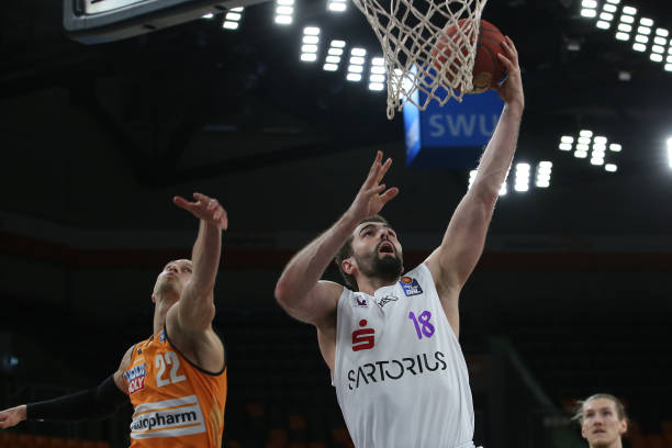 对手若保守 对手若保守